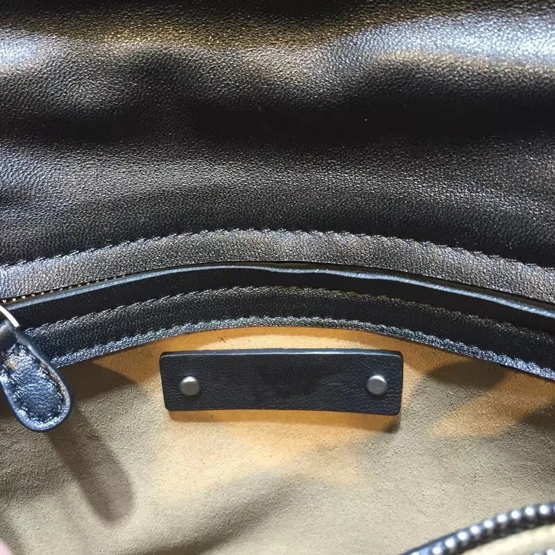 Woman Iron chain The single shoulder bag Internal and external dermis factory outlet Hand knit Woven bag