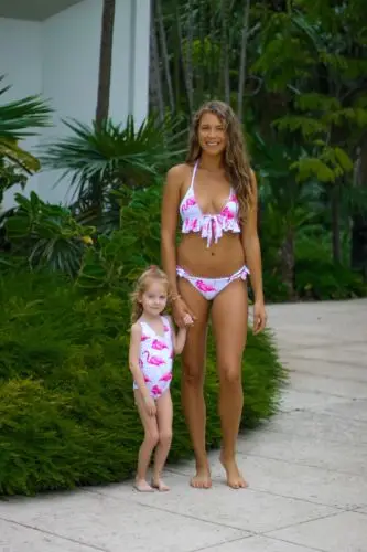 2019 летний костюм для матери и дочери с рюшами подходит купания купальник принтом