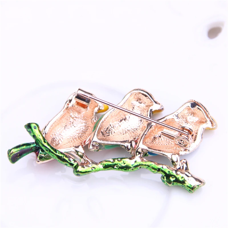 

enamel pin bird brooches for women cute pins metal brooch lapel pin badge men jewelry broches