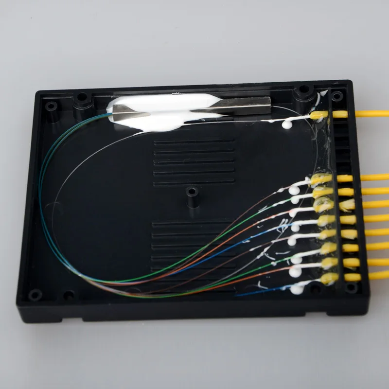 Волоконно оптический сплиттер FC 1: 8 ABS коробка Кассетный Сплиттер ящик FTTH 1 с 1X8