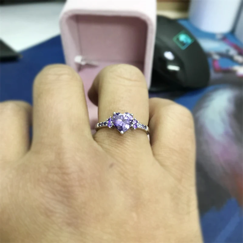 Женское кольцо из серебра 925 пробы с фиолетовым фианитом|Кольца для помолвки| |