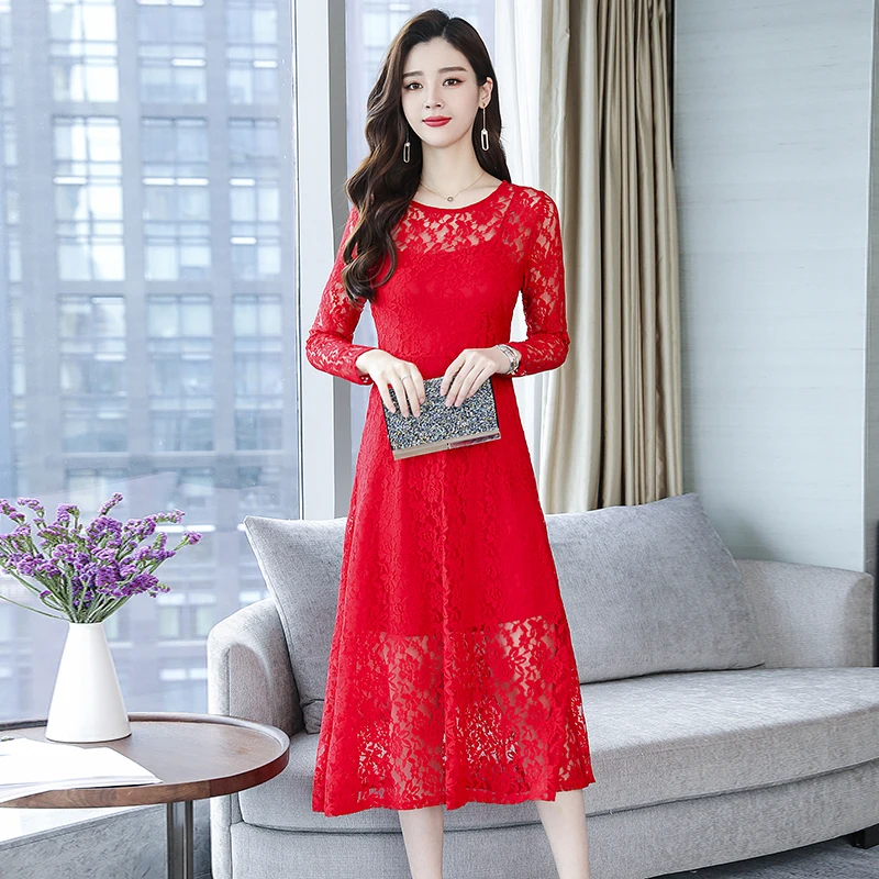 Женское платье с длинным рукавом черное облегающее средней длины большого