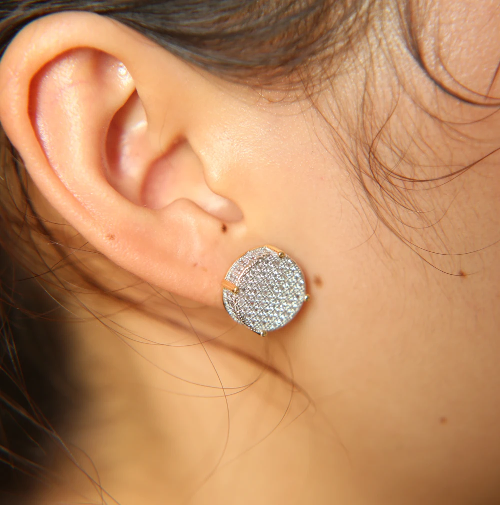 14 мм micro pave сверкающее украшение Ясно cz круглые точки Мальчик Мужчины в стиле хип-хоп bling Модные серьга-пусет