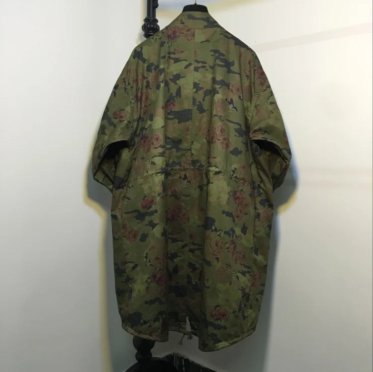 Женский плащ-Тренч с заклепками камуфляжная ветровка бриллиантами большие