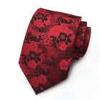 Винно-красный галстук с маленькими красными и черными цветами идеально подходит для свадеб и особых случаев