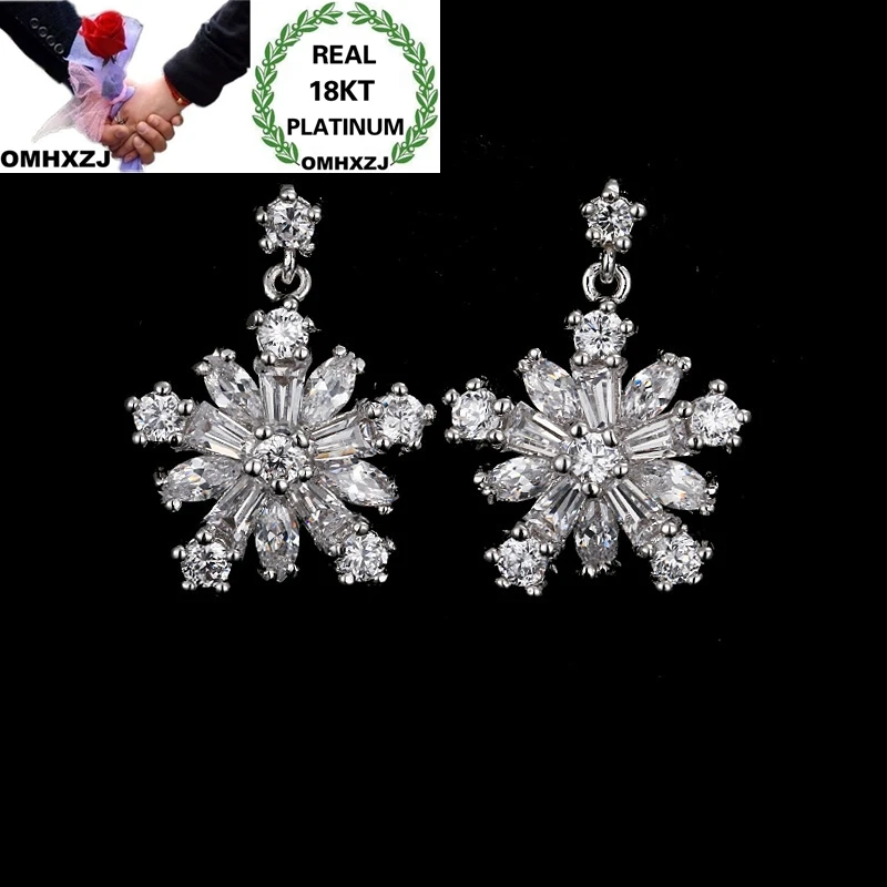 

OMHXZJ Wholesale European Fashion Woman Girl Party Birthday Wedding Gift Snowflake Zircon 18KT White Gold Stud Earrings EA534