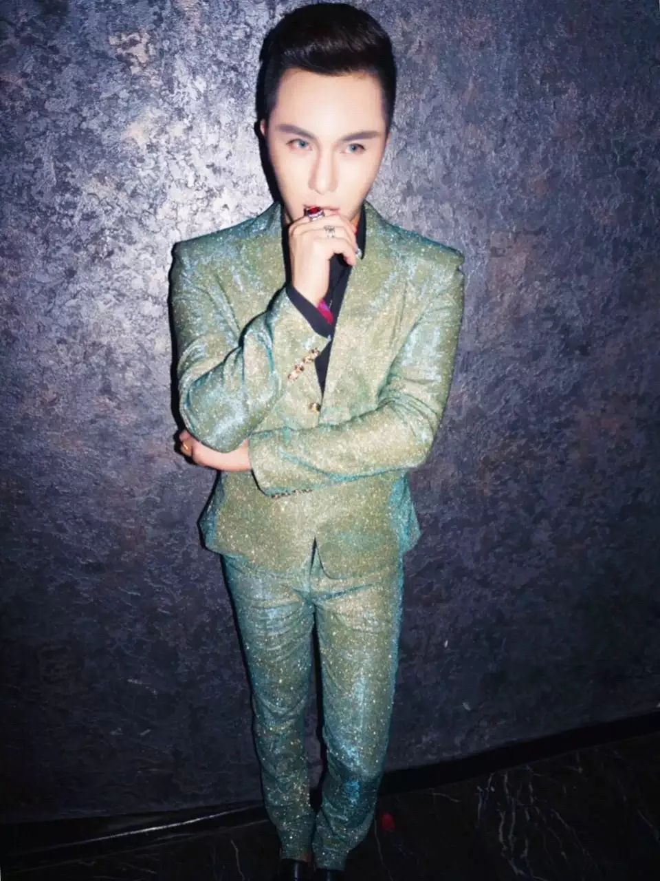 Fashion Quality Nightclub Male Singer Blue Green Iridescence Series show Suits Costumes Stage performance wear |