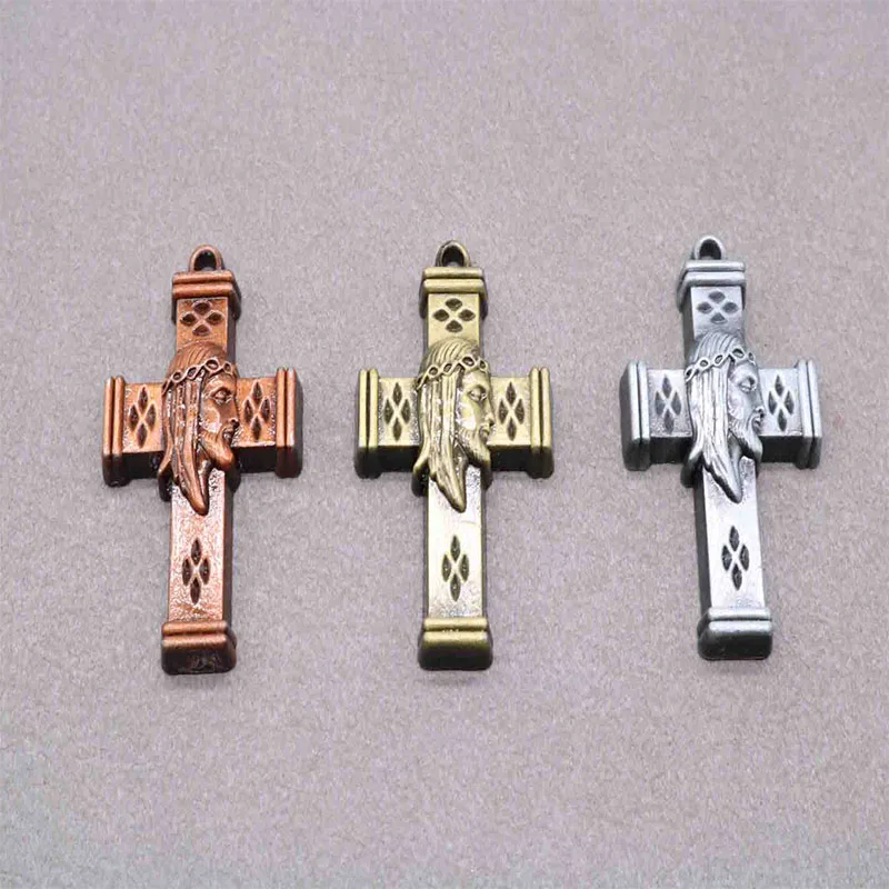 Религиозные классические винтажные бронзовые украшения с Иисусом. Винтажный