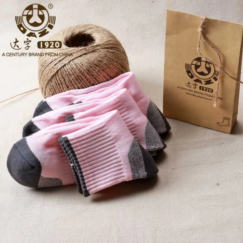 Light red zh Dazi распродажа, настоящие женские носки Calcetines Mujer, женские носки из бамбукового волокна, подходят для движения, 1 партия = 3 пары без подарочной коробки - Цвет: Light red zh