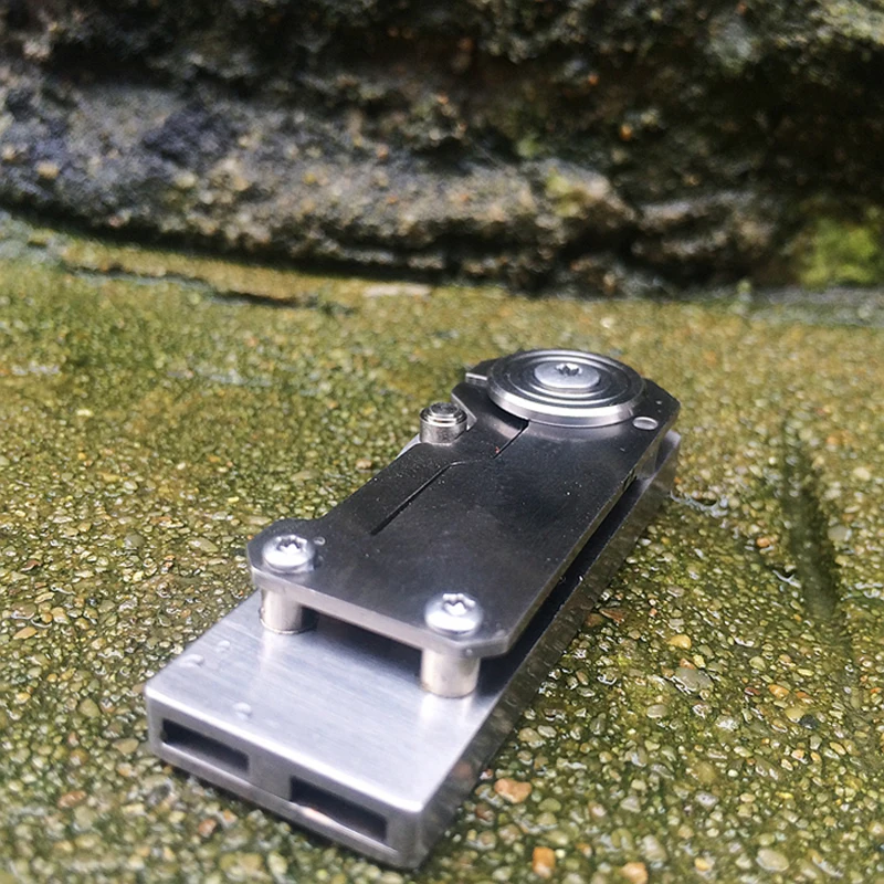 

3Cr13 stainless steel Mini EDC Small Straight Knife Seamless Seamless Welding CNC Double Channel Whistle Knife Outdoor tool