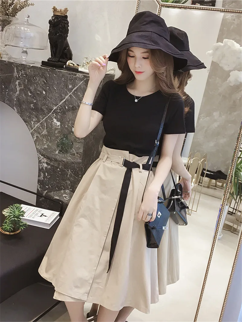 Женский комплект из 2 предметов черная футболка с коротким рукавом и юбка высокой