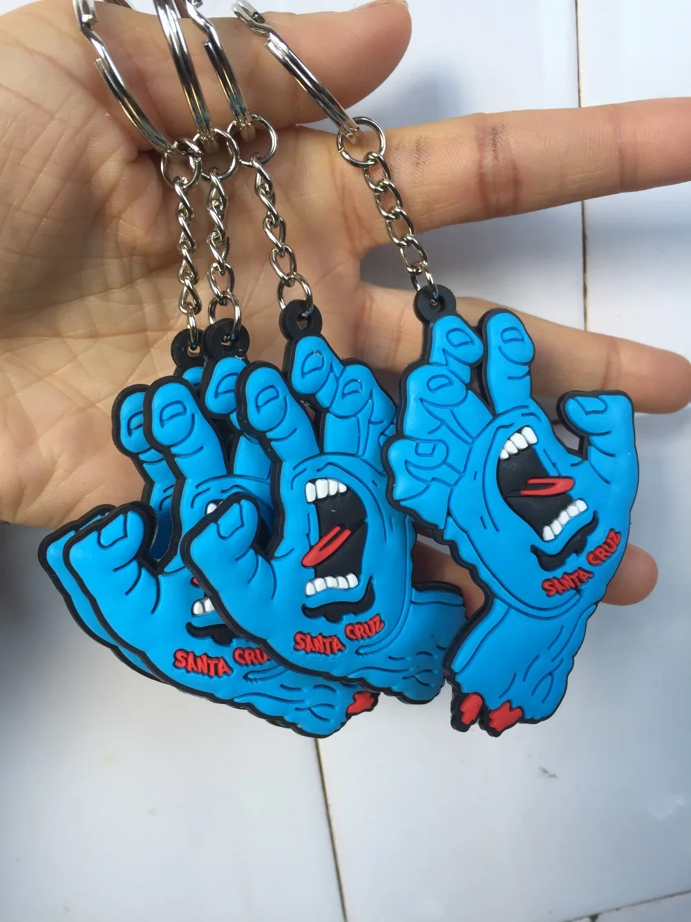 

20pcs/Lot Santa pvc plastic keychains keychain for men wholesale