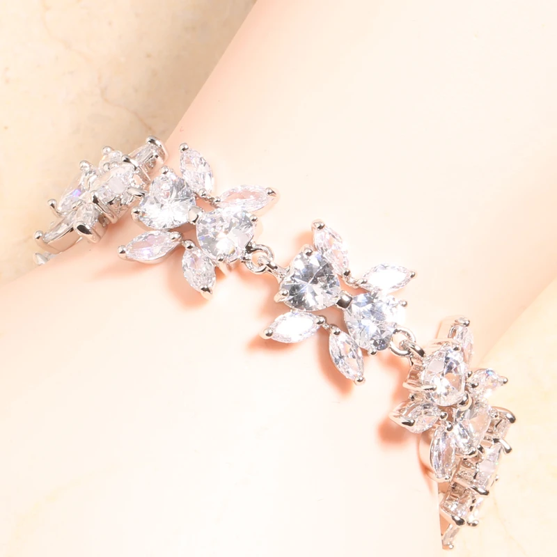 

Unique Butterfly White Zircon Silver Plated Argent Link Chain Bracelet 6 7 Inch L10011