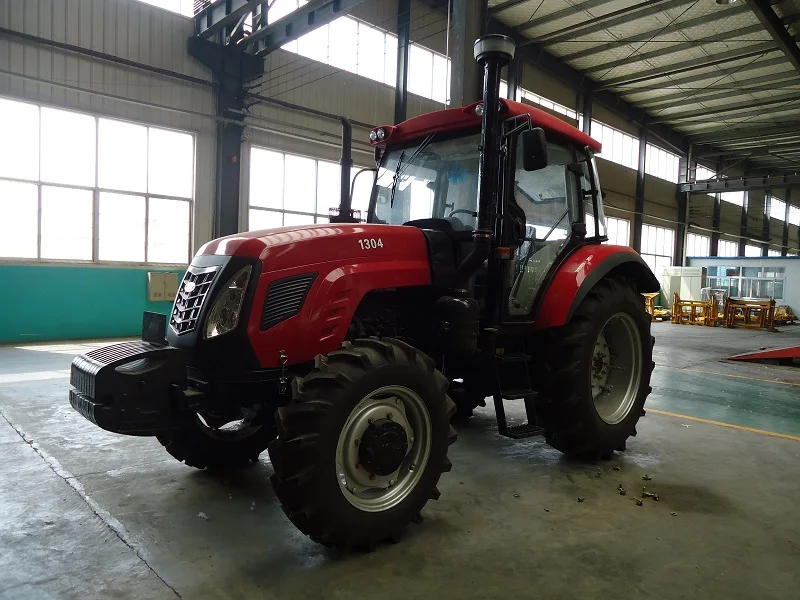 130hp 4WD большой сельскохозяйственный трактор с кабиной и кондиционированием воздуха