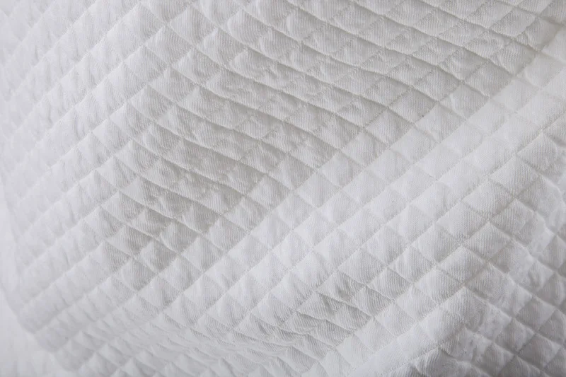 Мужская куртка-бомбер белая Повседневная приталенная куртка на молнии с узором