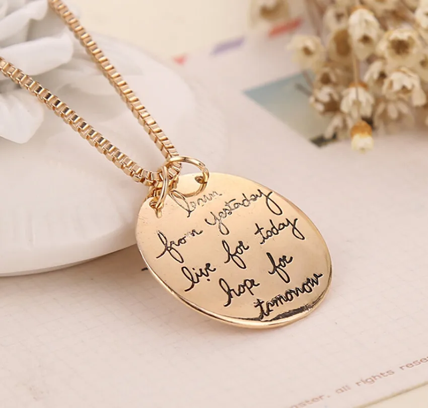 2015 New Letter Learn From Yesterday Live For Today Hope Tomorrow Necklace | Украшения и аксессуары