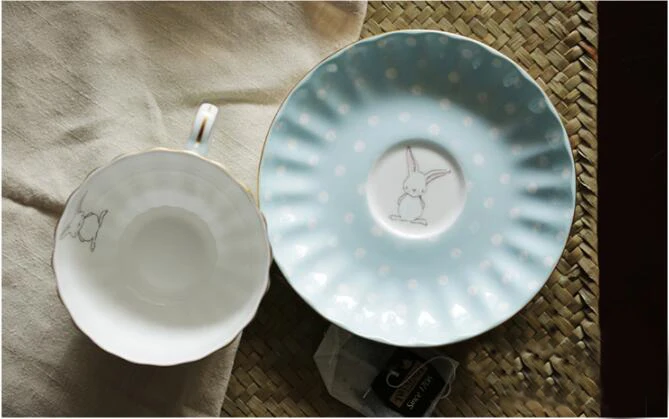 Китайский британский черный чайный стаканчик с кроликом милая кофейная чашка