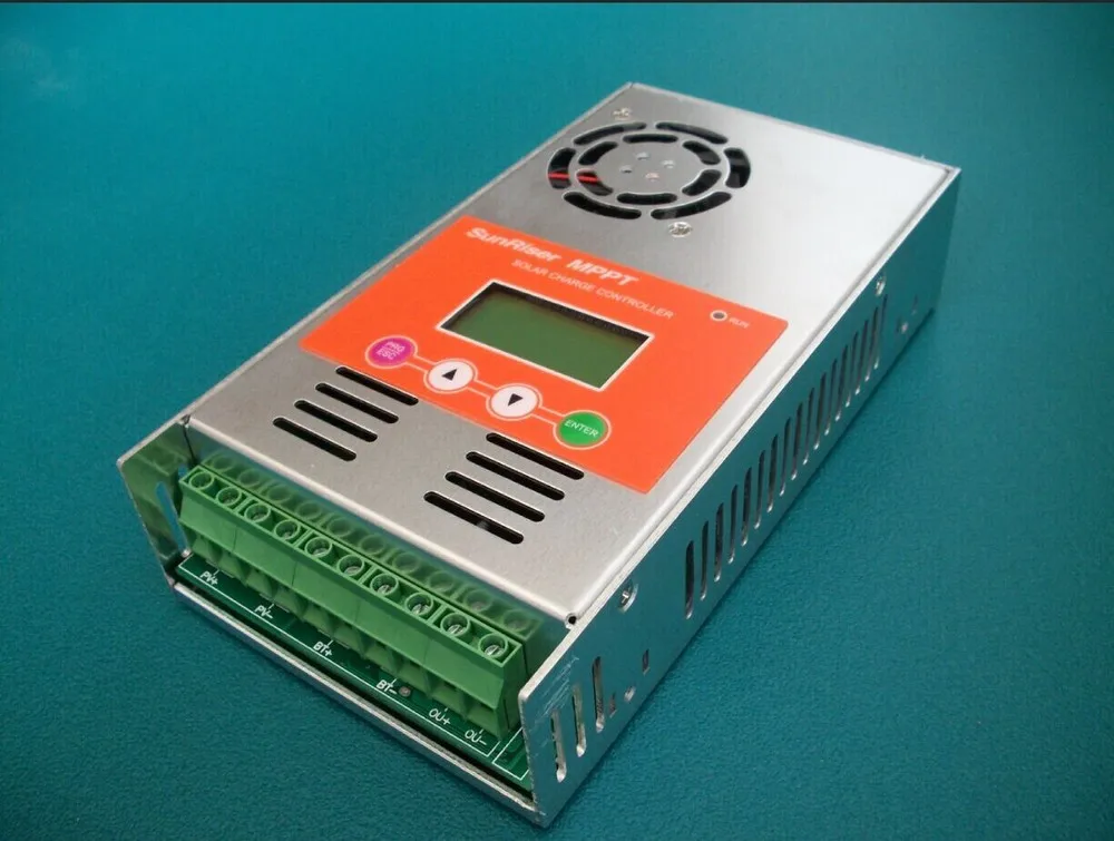 Высокая эффективность 60A 12 V/24 V/36 V/48 V автоматическая работа MPPT солнечная панель