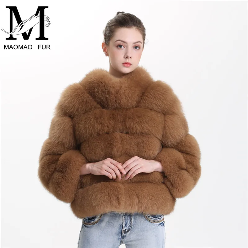 Зимнее женское меховое пальто модное из натурального лисьего меха наряд с