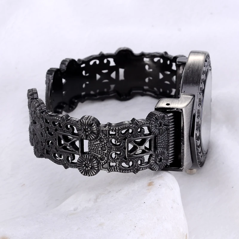 

Women XIRHUA Top Brand Heart Shaped Bangle Watches Hot Sale Rectangle Vintage Watch Ladies Watches montre femme relogio feminino