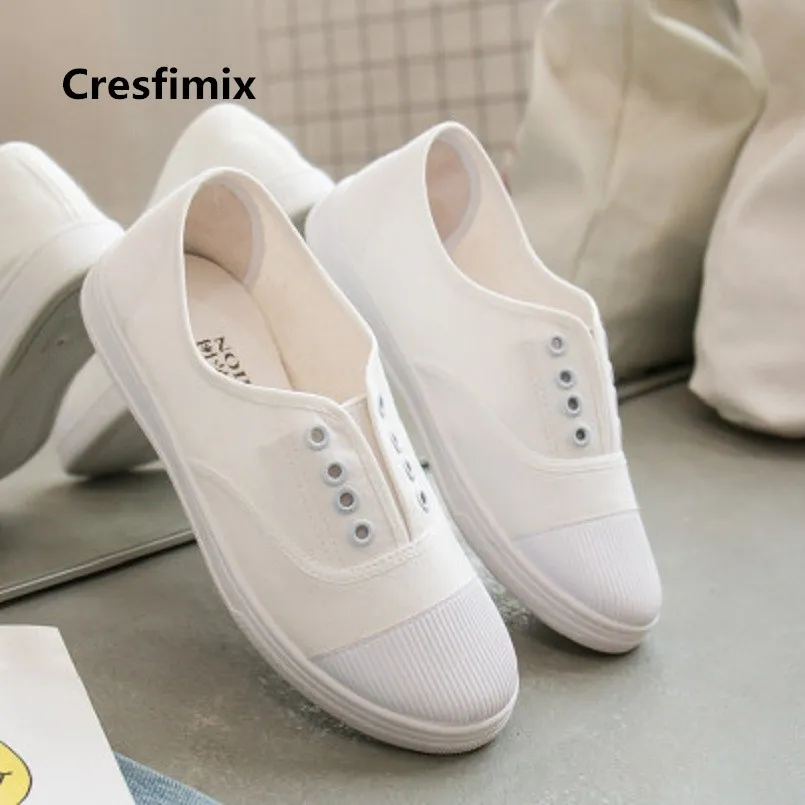 Женские парусиновые туфли на шнуровке Cresfimix черно белые повседневные в полоску