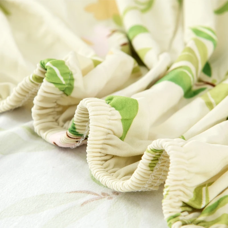 Эластичный чехол для дивана плотный универсальный с цветами из эластичной