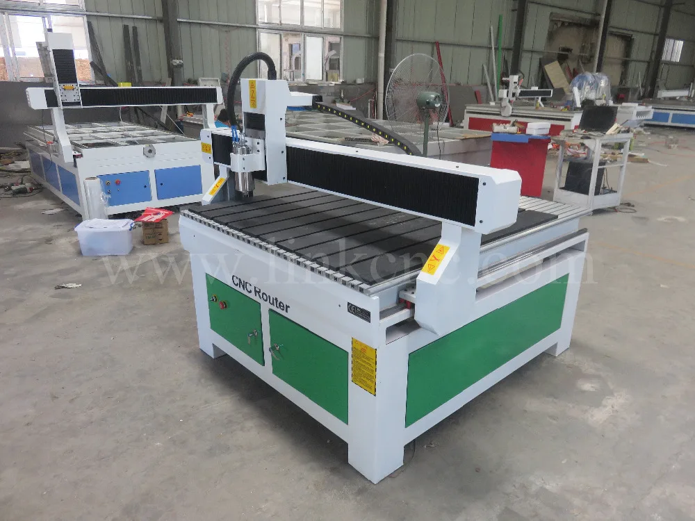 Смарт Китай 3 оси cnc маршрутизатор с водяным охлаждением резьба по дереву машина