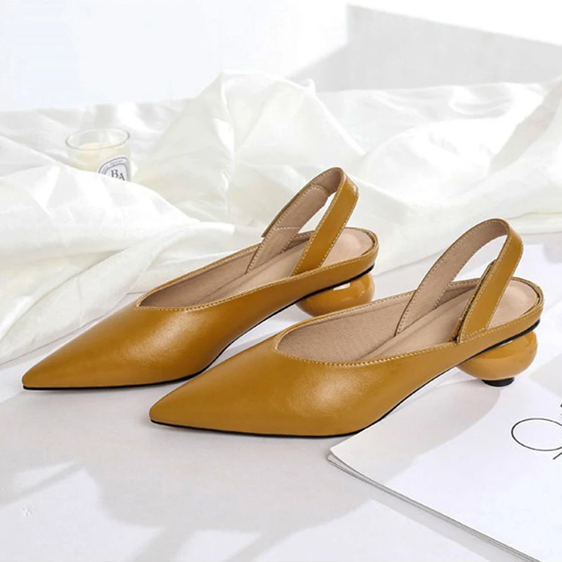 Туфли-лодочки женские на липучке с острым носком и V-образным вырезом | Обувь