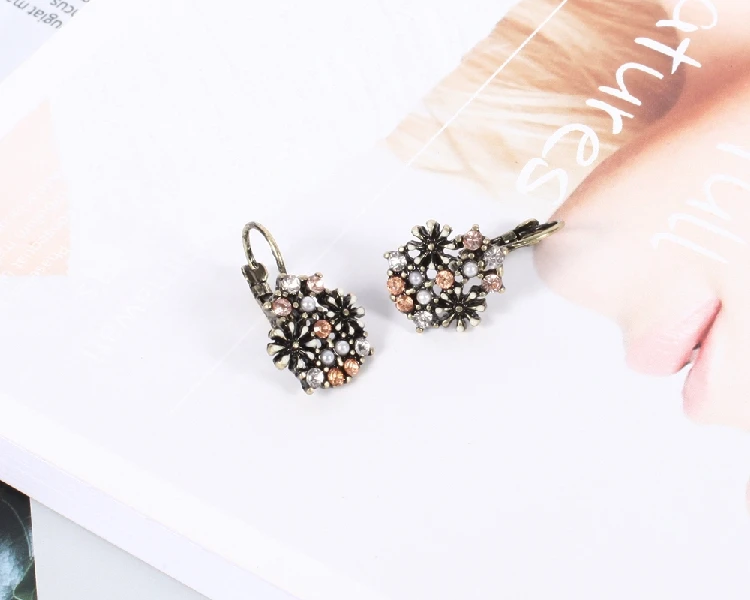 В богемном стиле Женская мода Стиль Цветок Серьги уха ювелирных изделий