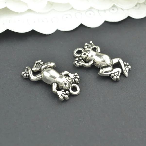 

20Pcs metal frog Charm Antique Tibetan Silver Pendant Jewelry Products Charms Diy Pendants For Necklace Bracelets D740