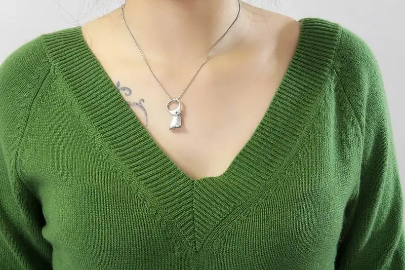 Чистый кашемировый свитер для женщин с глубоким v-образным вырезом пуловер из