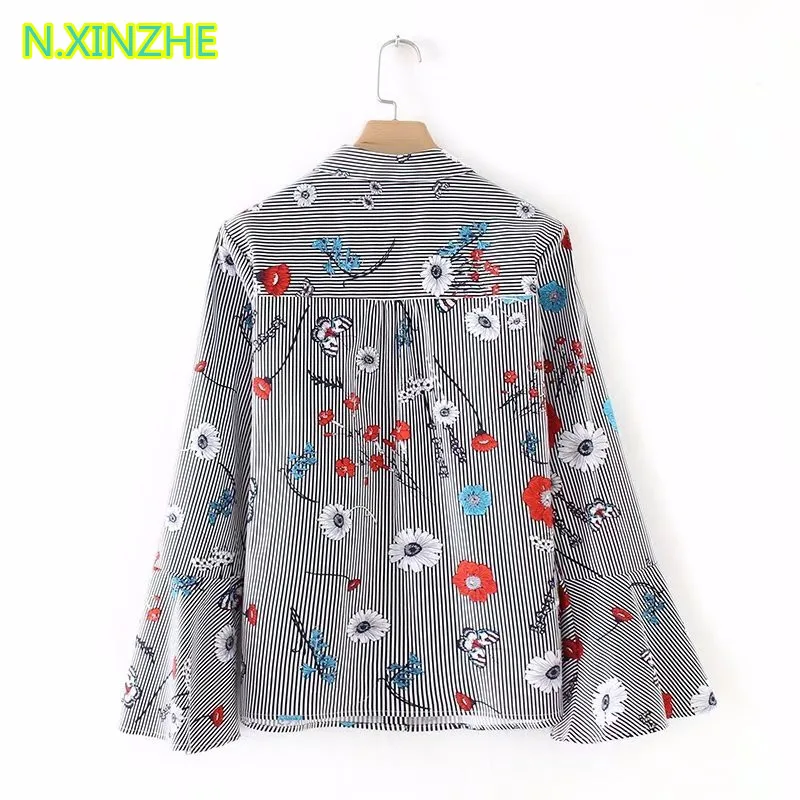 2018 women clothing flare sleeve lapel print striped shirt Tops Female high street casual loose cotton blouses C2374 |
