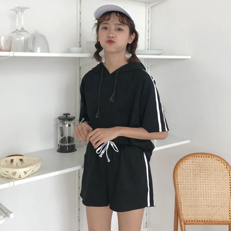 2 цвета Лето 2018 консервативный стиль ленты с коротким рукавом футболки + Шорты