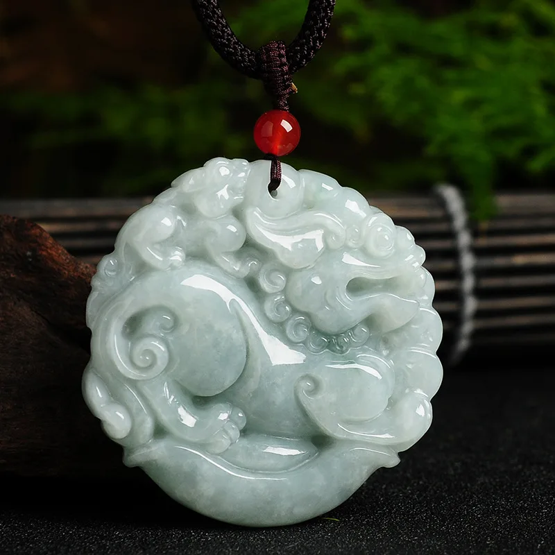 

free shipping Wholesale Natural Pale Green Pendant Hand-Carved PIXIU Pendant Round Necklace Fashion men Jade Jewelry
