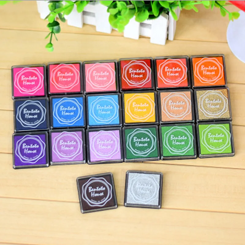 

20 colors 4x4cm Solid Color Ink Pad Mini Sponge DIY Stamp Ink Pad Decorative Scrapbooking Craft Stationery