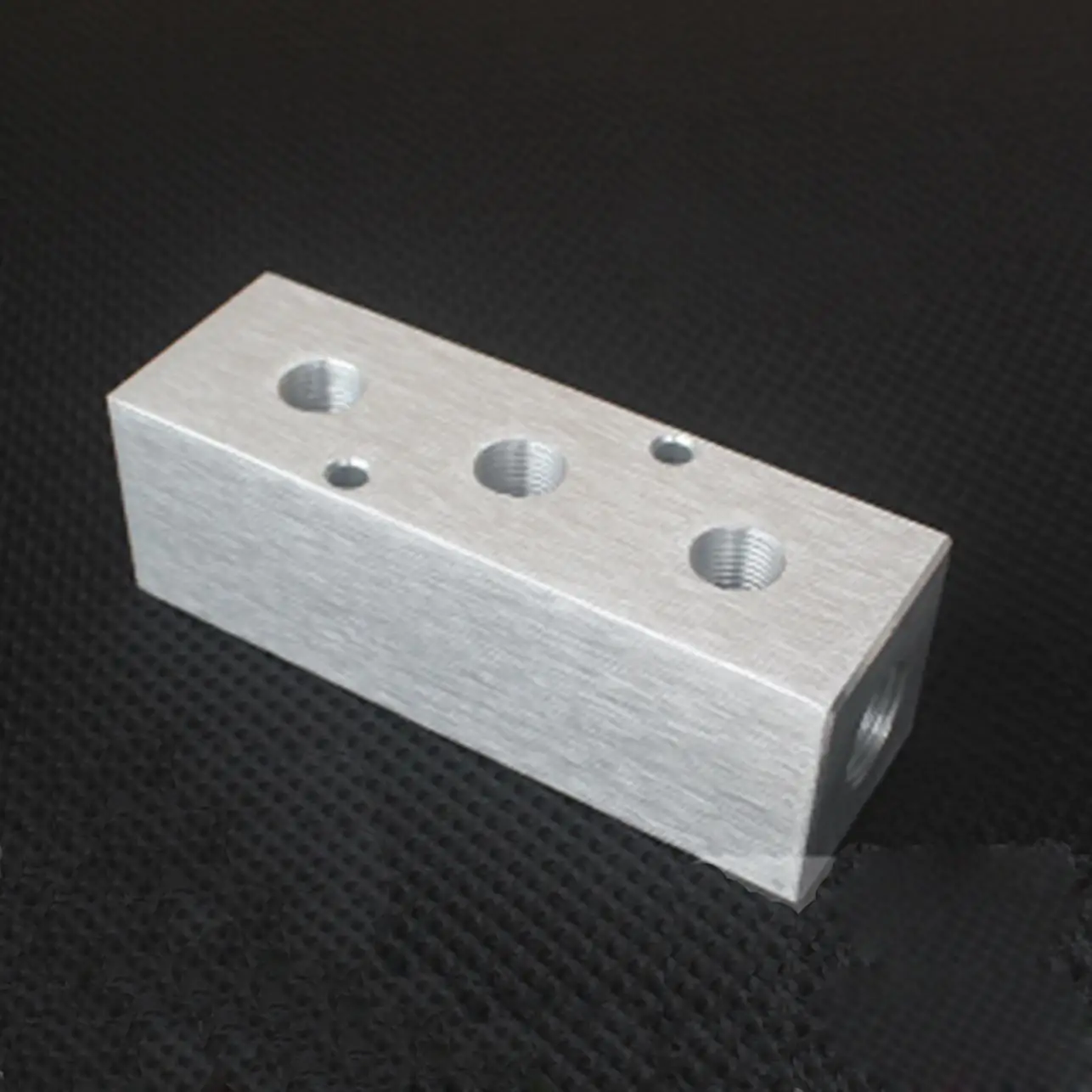 

Трехсторонний пневматический прочный алюминиевый разветвитель для многоколлекторного блока, G1/2 дюйма, вход G1/4 дюйма