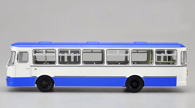 Специальное предложение 1:43 русский автобус 677-м из сплава модель автобуса голубая Коллекционная модель