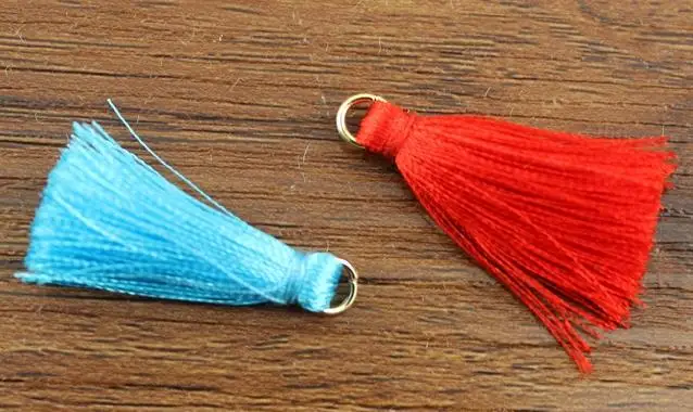 Длина 3 5 см смешанные цвета маленькие короткие кисточки серьги Очаровательные