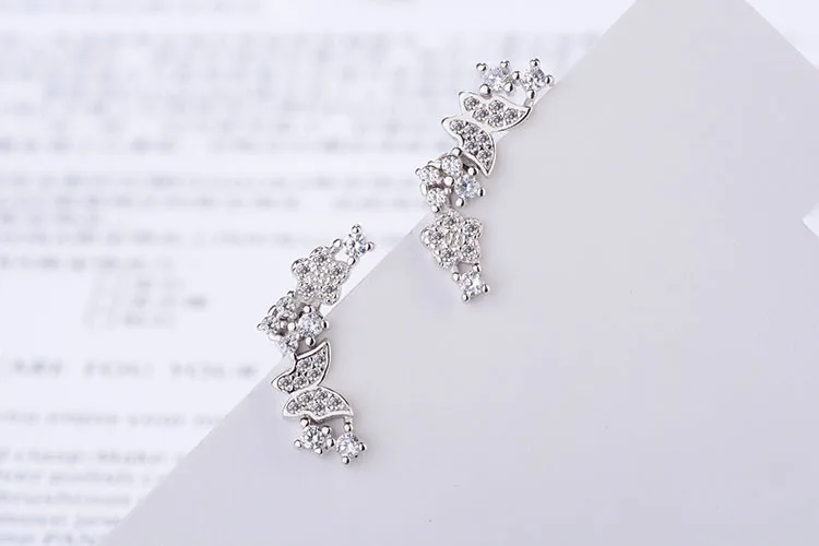 Тодорова нежный кубического циркония с открытыми пальцами и кристальной