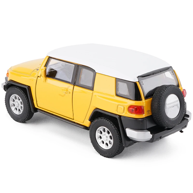 1:36 Scale WELLY Diecast Alloy Metal SUV Off-road Car Model For Toyota FJ CRUISER Collection Class Model Pull Back Toys Car