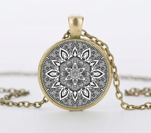 SUTEYI ожерелье в виде цветка мандалы Шарм хна Йога стеклянный кулон символ ом из