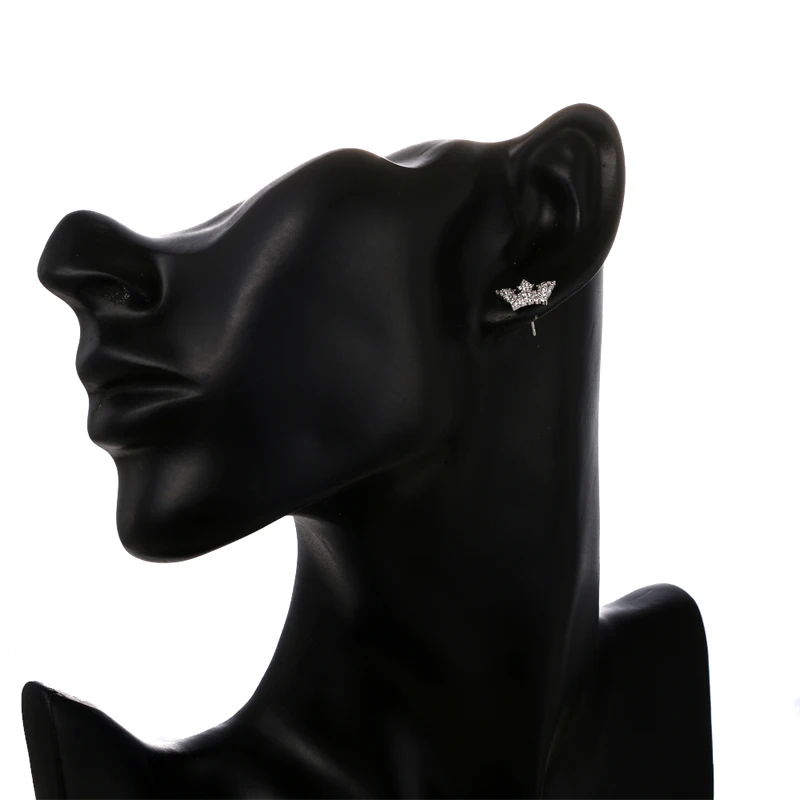 Уникальные изысканные ювелирные изделия с кристаллами белого золота