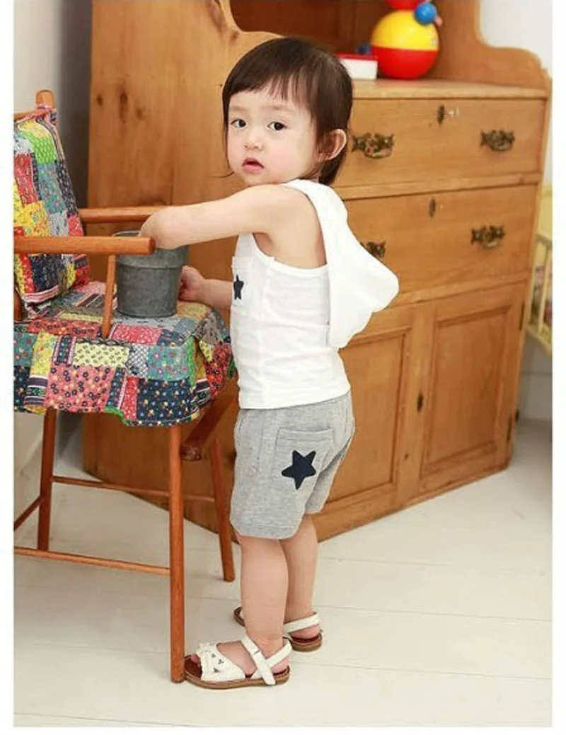 В 2016 году г.новая комплектная одежда для мальчиков и девочек Летний комплект