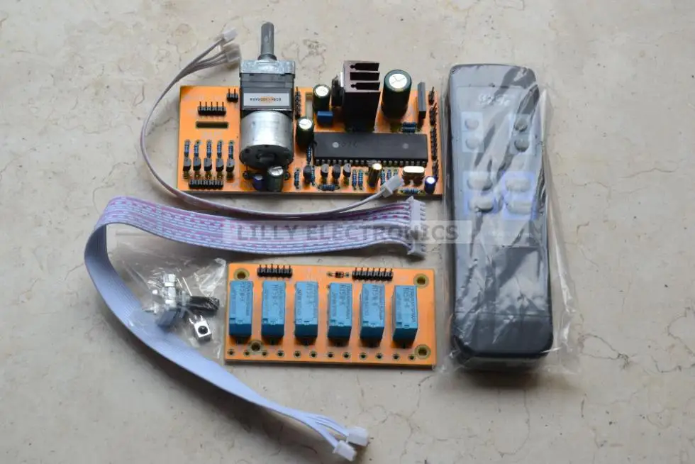 Четырехместный моторизованный пульт дистанционного управления MV04 + Входной