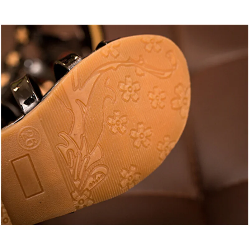 2017 Летние кожаные сандалии для маленьких девочек римские с вырезами детские