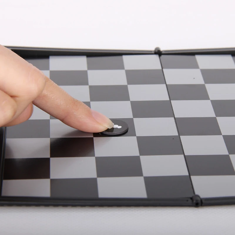High Quality Chess Game Set Purse of International Magnetic Chessman Folding Chessboard Pieces BSTFAMLY I18 |
