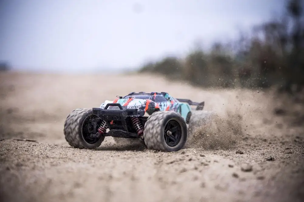 RCtown 1/18 HURRICANE детская игрушка 36 км/ч радиоуправляемый автомобиль симулятор