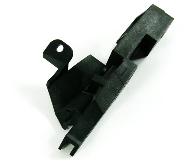 Направляющая крышки переднего правого бокового бампера для BMW E46 320i 325i 325xi 330i 330xi