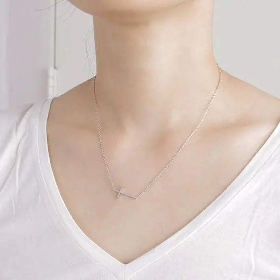 Трендовое женское Серебрянное колье чокер покрытый боковым крестом ожерелье с