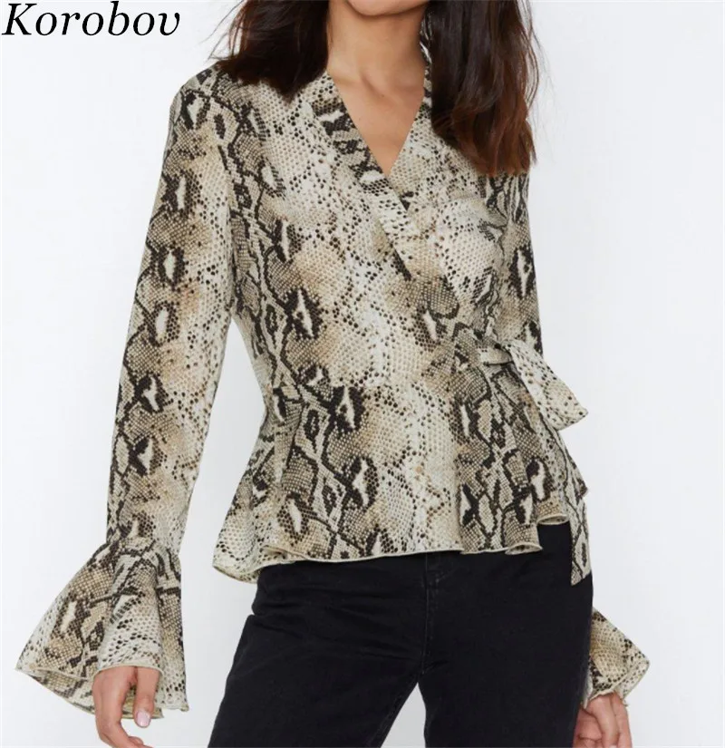 Korobov Blouse Vintage Snakeskin Print Women Shirts V-Neck Waist Lacing Blusas Feminina Flare Sleeve Mujer Tops 76642 |